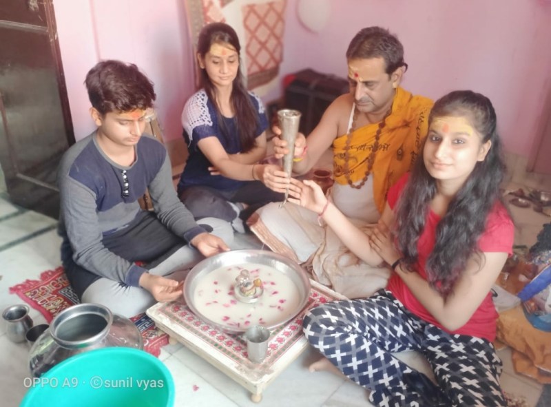 घर-घर में गूंजे हर-हर महादेव के स्वर