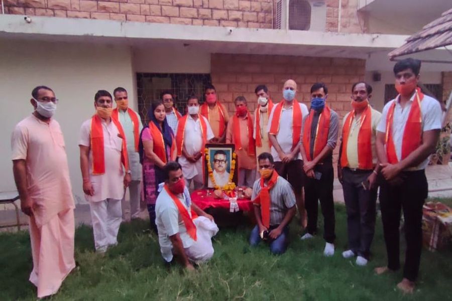 कारसेवक शहीद अरोड़ा के घर की रज भेजी अयोध्या