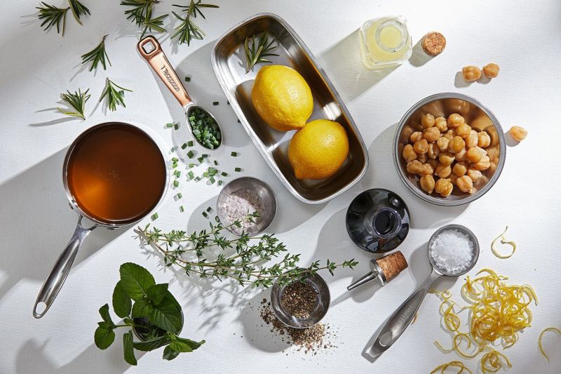 घर पर इन 6 तरीकों से बच सकते खाने में ज्यादा नमक के उपयोग से