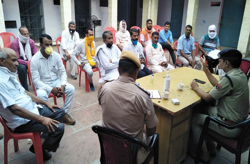 संदिग्ध लोगों की सूचना दे, जिससे समय पर हो कार्रवाई