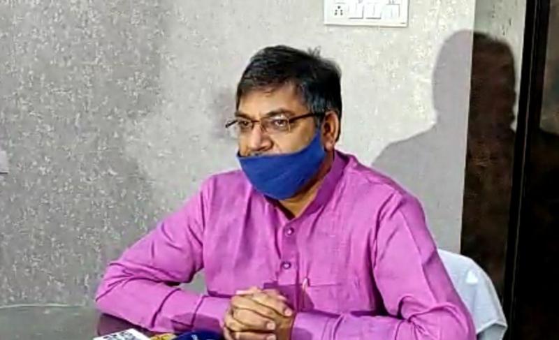 पूनियां ने गहलोत से पूछा, इस लग्जरी की बजरी कहां से आई