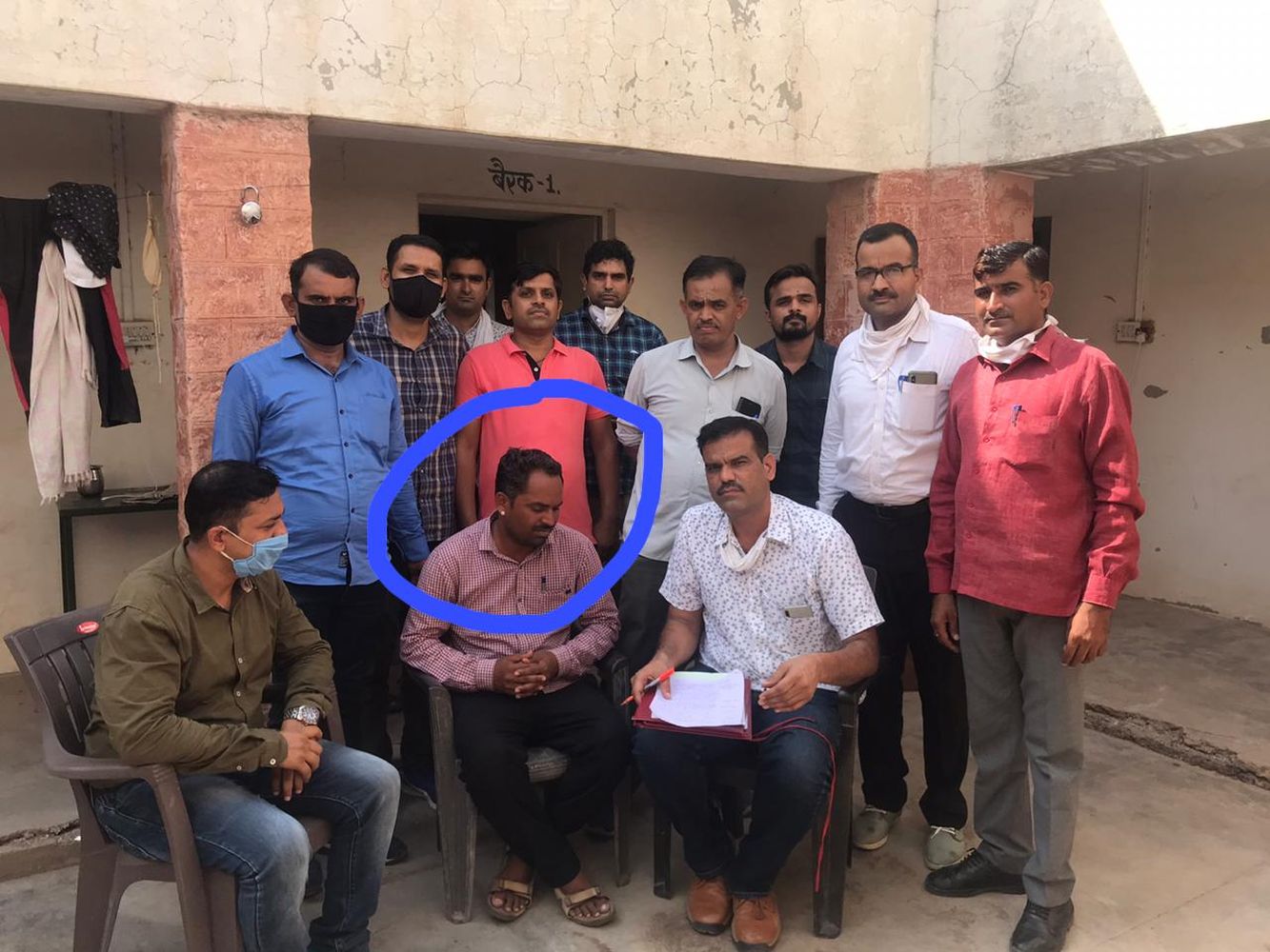 रिश्वत के आरोपी सहायक निदेशक व कनिष्ठ लिपिक को जेल भेजा