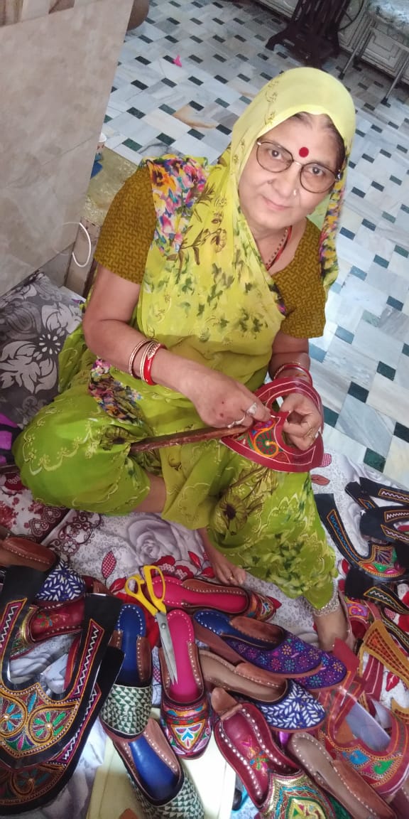 ART---विरासत में मिली कला से पहुंची शिखर तक