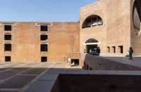 IIM-Ahmedabad: विज्ञान के बजाय कला बैकग्राउंड के विद्यार्थियों में वृद्धि