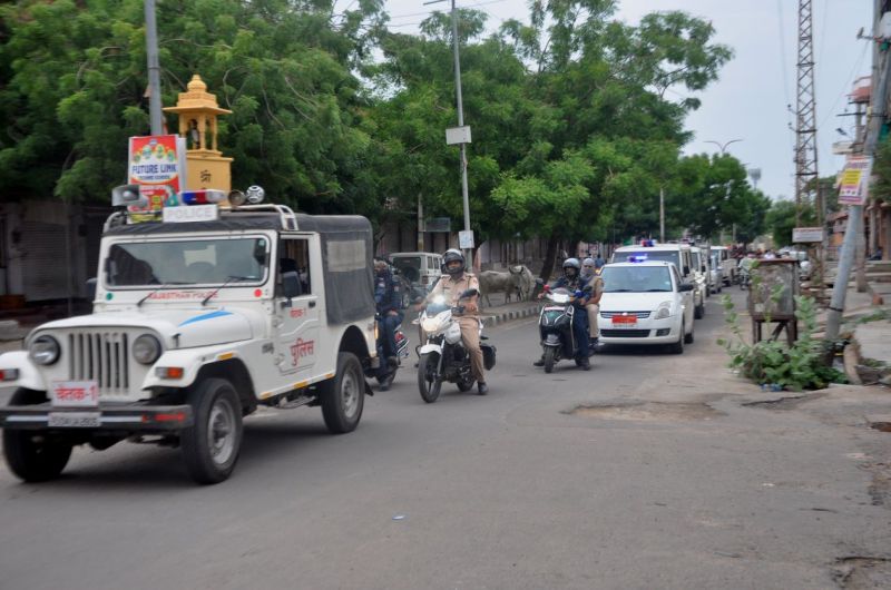 बाड़मेर में लॉकडाउन का पहला दिन, आवाजाही पर सख्ती नहीं