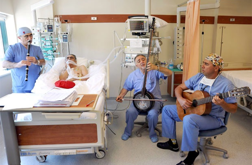 राग संगीत थेरेपी के जरिए भी करते हैं रोगी की चिकित्सा, जानें इसके बारे में
