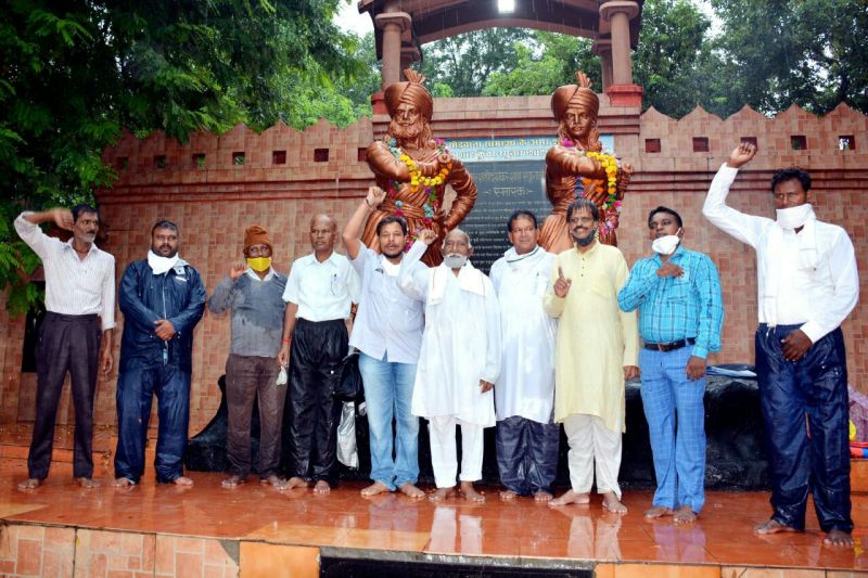 सवाल जल-जंगल-जमीन के हक है, संगठित तो होना होगा