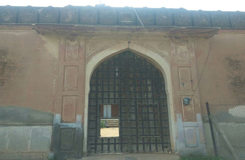 झुंझुनूं के अजीतगढ़ गांव में थी राजाओं के जमाने की जेल और तहसील