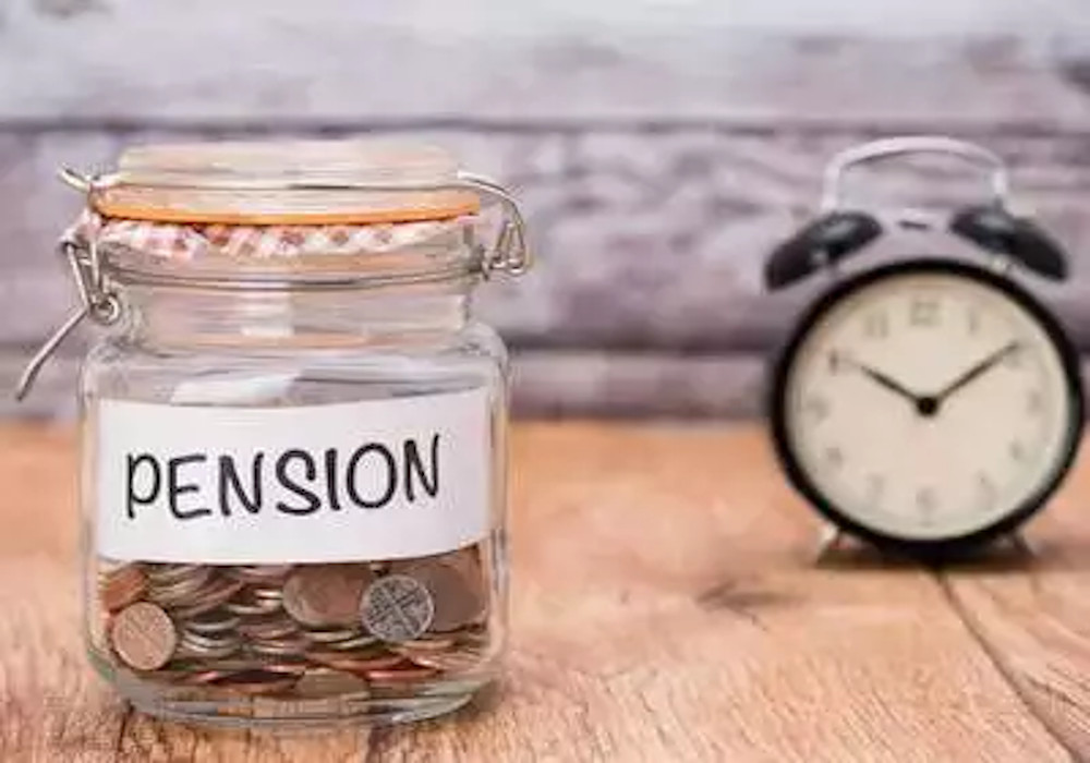 Atal Pension Yojana: रोजाना 7 रुपये देकर पाएं पांच हजार रुपया पेंशन, जानें कौन ले सकता है योजना का लाभ