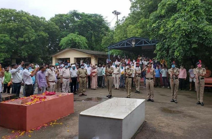 Funeral of ITBP jawan with state honor in dabra