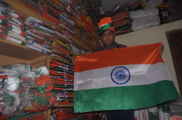 आजाद हिंदुस्तान के वक्त से ग्वालियर में निर्मित फहराया जाता है दिल्ली के लाल किले पर तिरंगा