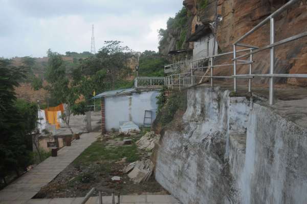 ग्वालियर दुर्ग पर बिना परमिशन के जैन समाज ने किया त्रिशला माता मंदिर क्षेत्र का अवैध निर्माण