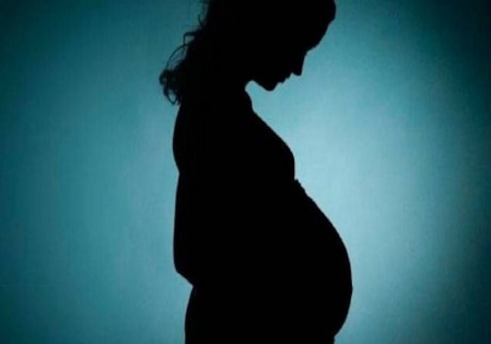 चार माह पहले बहला फुसला कर की अश्लील हरकत, गर्भवती होने पर परिवार के सामने खुला दुष्कर्म का राज