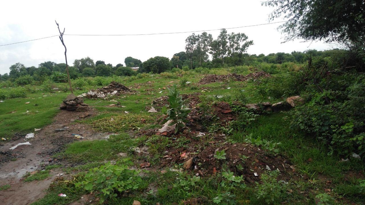 विदिशा। यहां गुठान क्षेत्र में फेंका जाएगा शहर का कचरा।