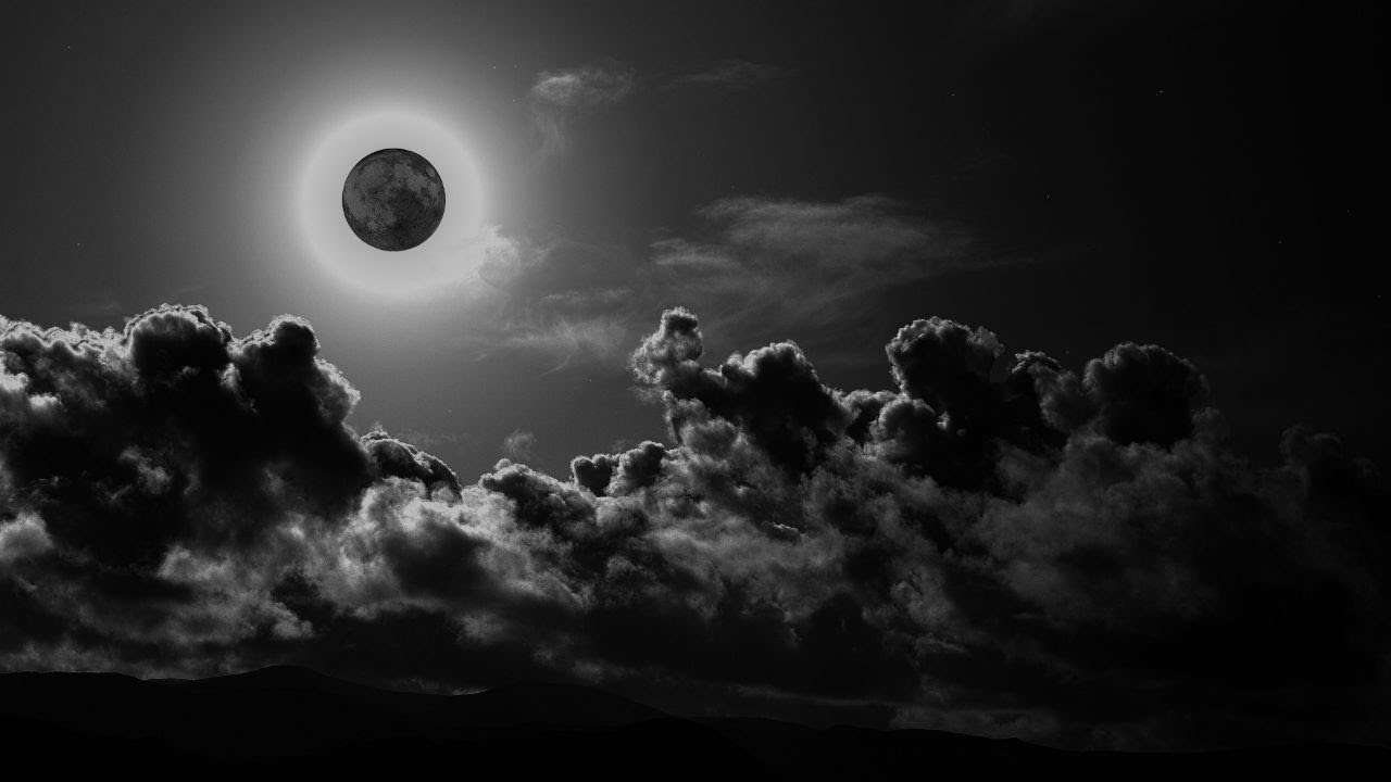 NASA ने जारी की Black Moon की तस्वीरें, जानें क्या है ये?