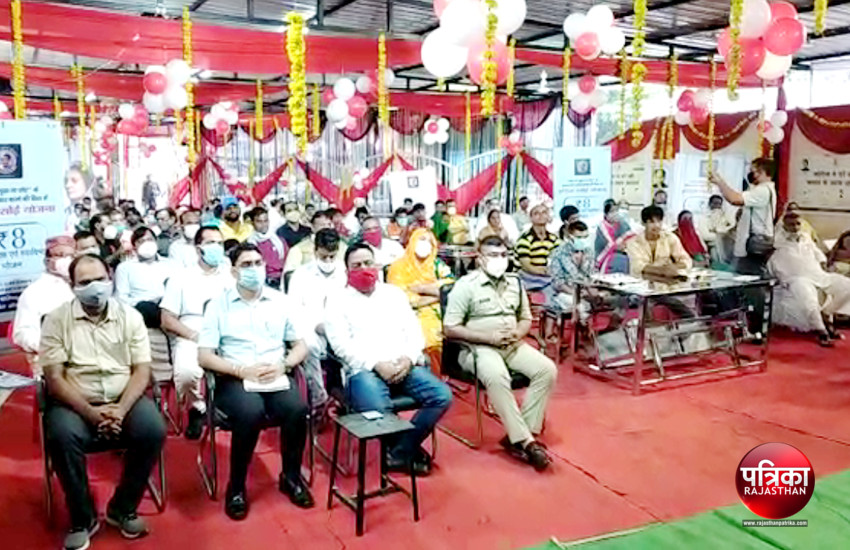 बांसवाड़ा में इंदिरा रसोई का शुभारंभ, इन पांच जगहों पर मिलेगा 8 रुपए में भोजन, देखें वीडियो…