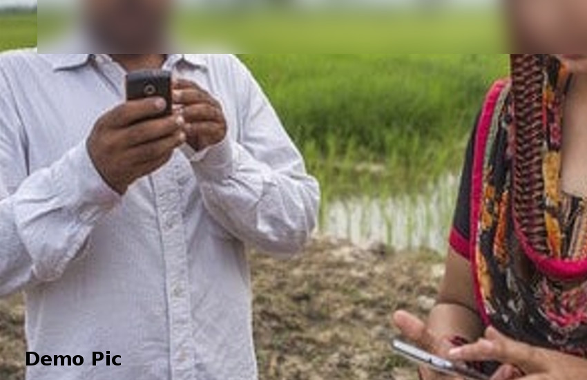 राजस्थान : यहां महिला सरपंच को कॉल लगाने पर उनके पति कहते हैं, हां मैं सरपंच बोल रहा हूं...