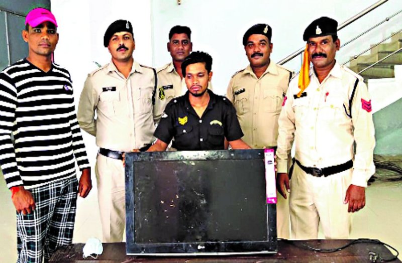 Gang busted by stepping into a lonely house, police got huge success, absconding thieves arrested ...