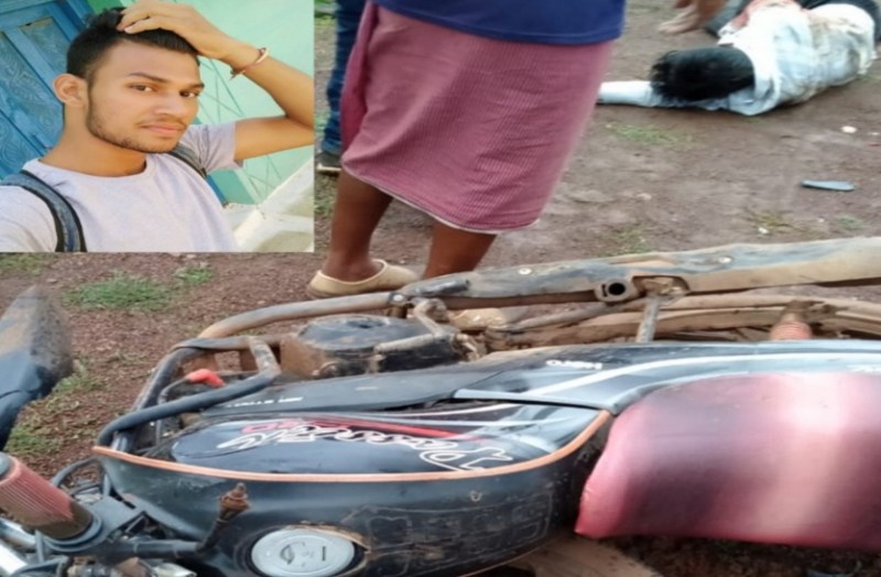 A huge collision between two bikes on the market atria road, one young man died on the spot, the other struggled between life and death ...