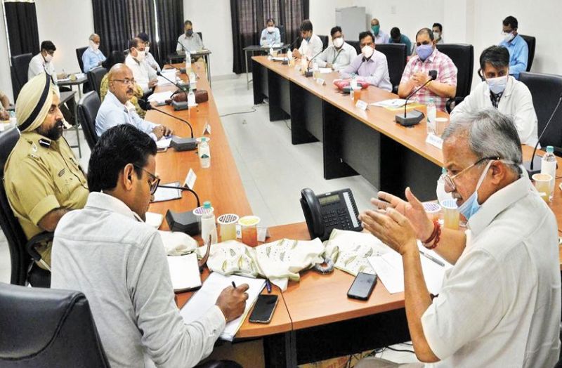 मंत्री गर्ग बोले- अपराधियों से मिली हुई है पुलिस