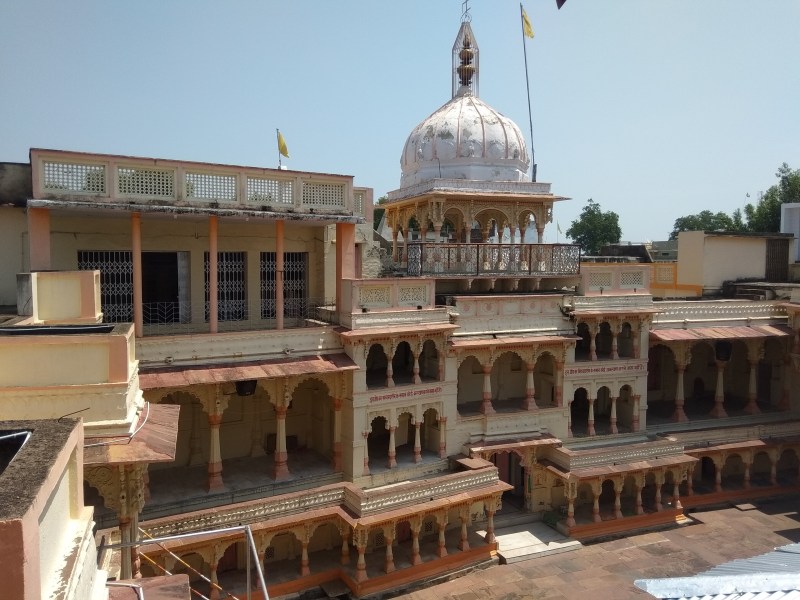 धर्म, संस्कृति और भव्यता की 800 वर्ष पुरानी धरोहर है बड़ा दिगंबर जैन मंदिर