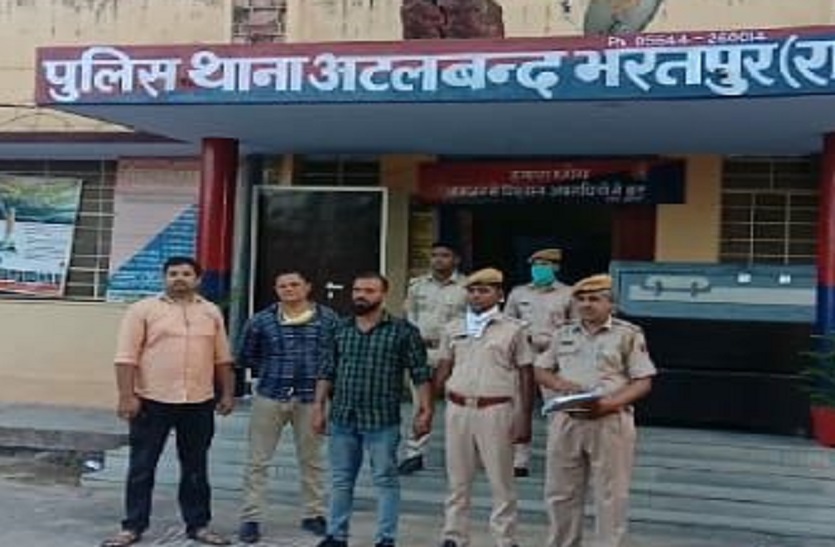 हत्या के लिए पत्नी ने भेजा शॉर्पशूटर, पुलिस ने पकड़ा