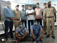 पीछा छुड़ाने को पुलिस पर फायर, जवाबी गोली चलाकर दो को पकड़ा