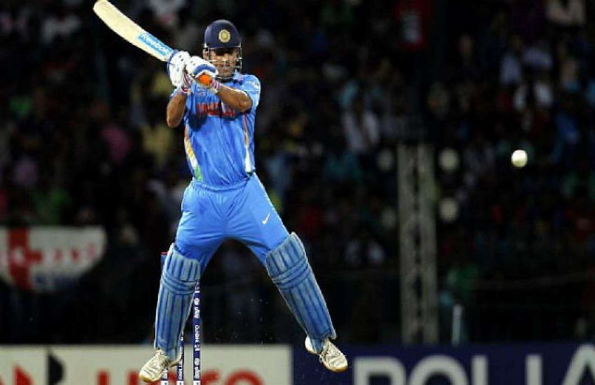 mahendra_singh_dhoni_is_an_offbeat_player1.jpg
