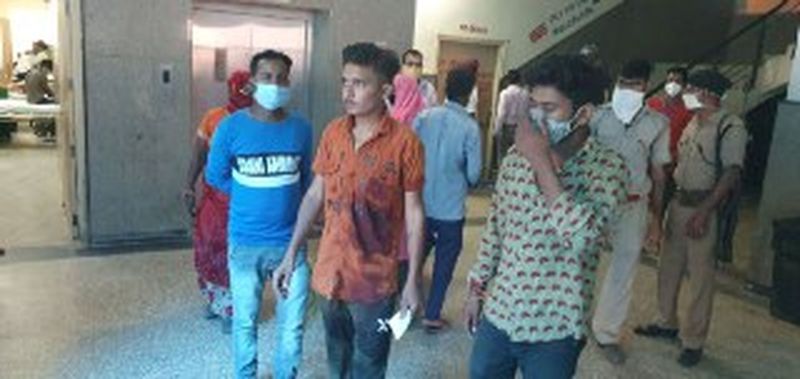 बदमाशों ने की फायरिंग, किशोर के सिर में लगी गोली