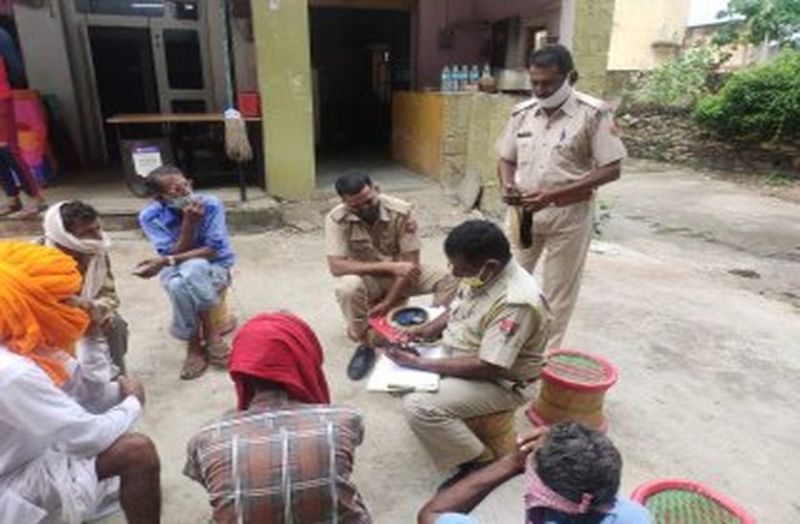 कुएं पर पानी भरने गई महिला की डूबने से मौत