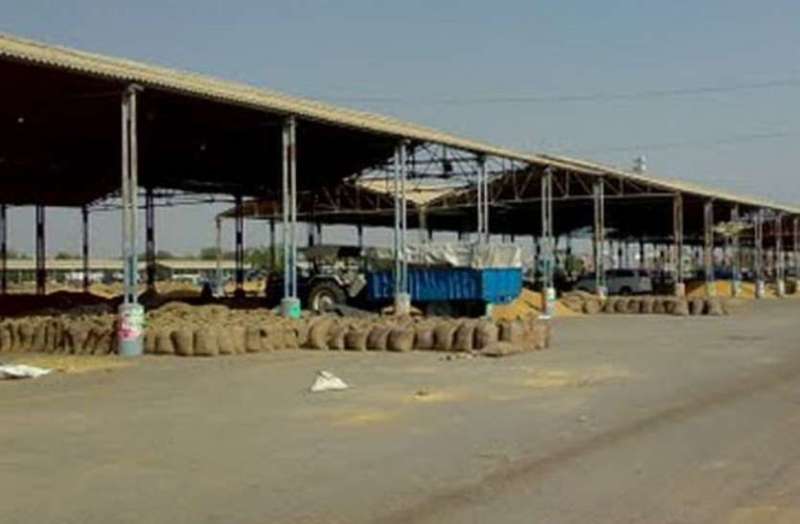 अनाज कारोबारियों की हड़ताल स्थगित, आज से खुल जाएंगी मंडियां