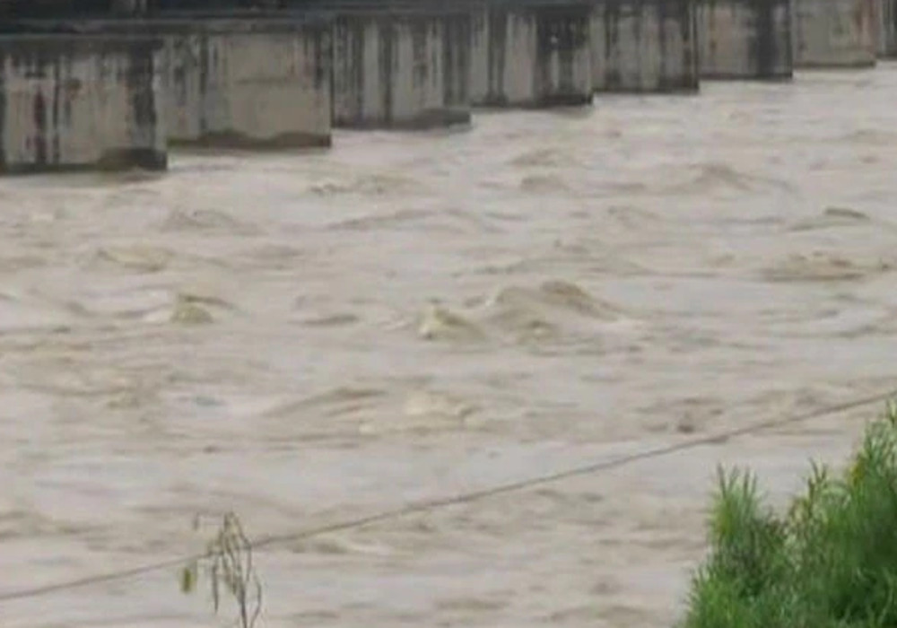 उत्तर प्रदेश में बाढ़ से 16 जिलों के 700 गांव प्रभावित