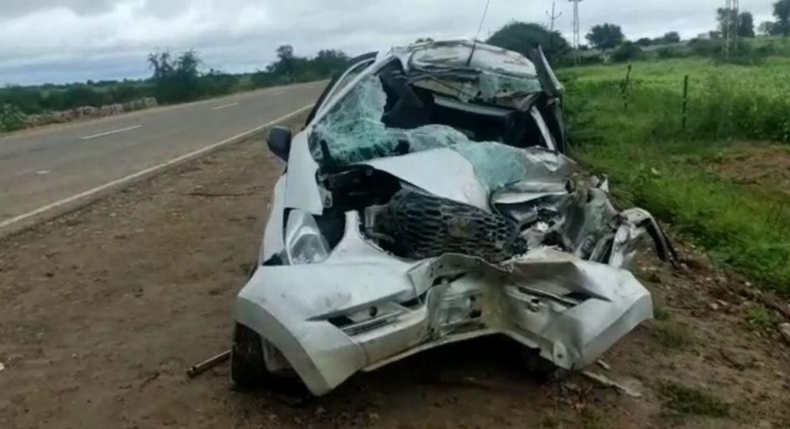 Three killed in a dumper-car collision