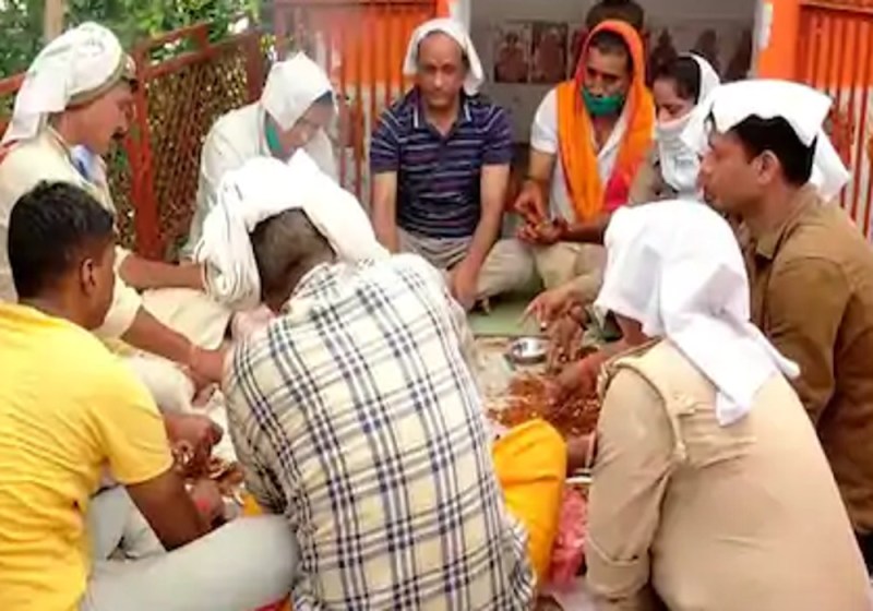 विकास दुबे फिर आया सुर्खियों में, 'भूत' भगाने के लिए चौबेपुर थाने में डरे पुलिसकर्मियों ने किया हवन!