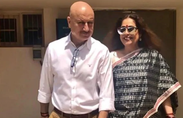 Anupam Kher और Satish Kaushik की दोस्ती पर विवेक की फिल्म जल्द