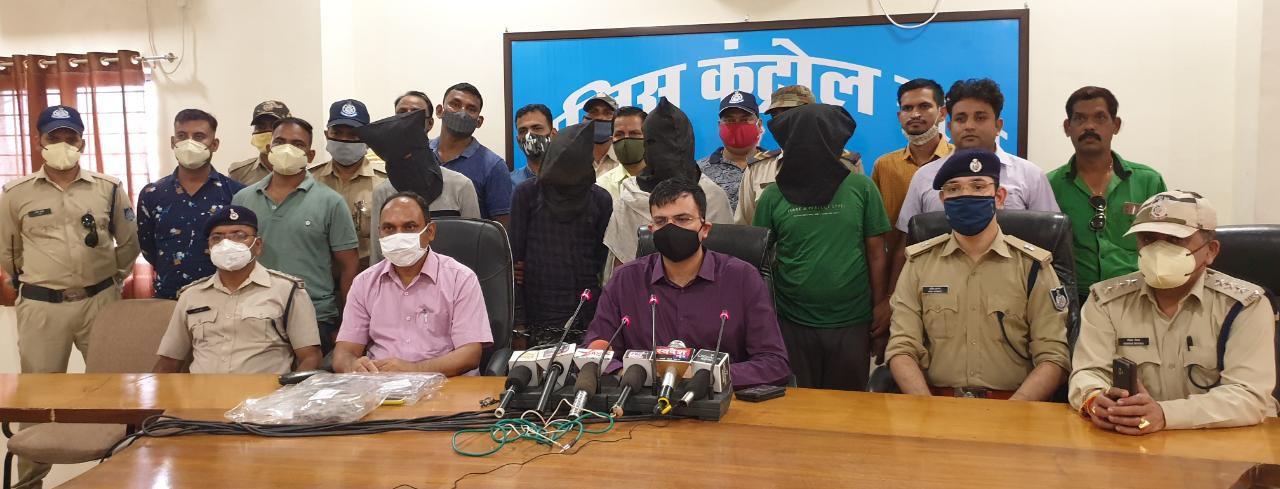 Police arrested four accused.jpg