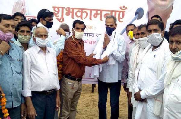 congress-workers-celebrated-birthday-of-sachin-pilot