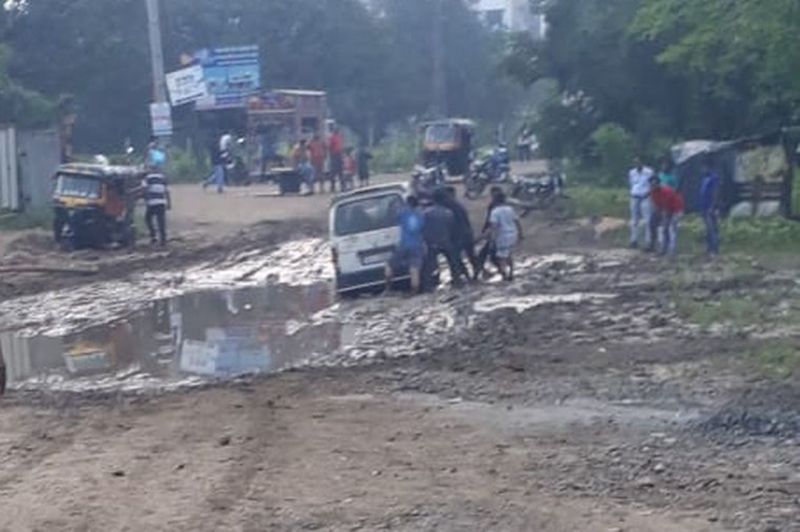 रिंगरोड का गड्ढ़ा बन सकता है जानलेवा