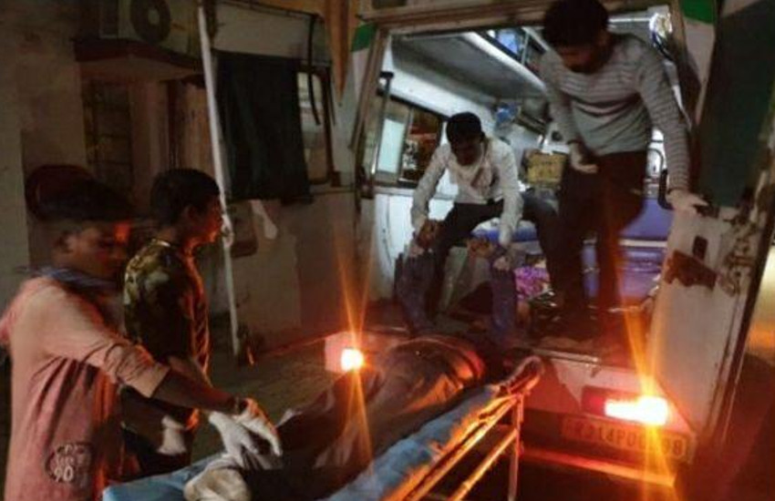 दर्दनाक हादसा : प्रतापगढ़ में कार-ट्रोले की जबर्दस्त भिड़ंत, बांसवाड़ा पुलिस के निरीक्षक सहित चार की मौत