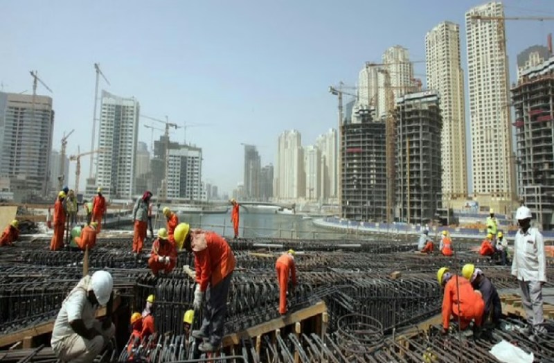 बैंड-बाजा और बाराती भी तैयार हैं, बस इंतजार है बुलावे का...