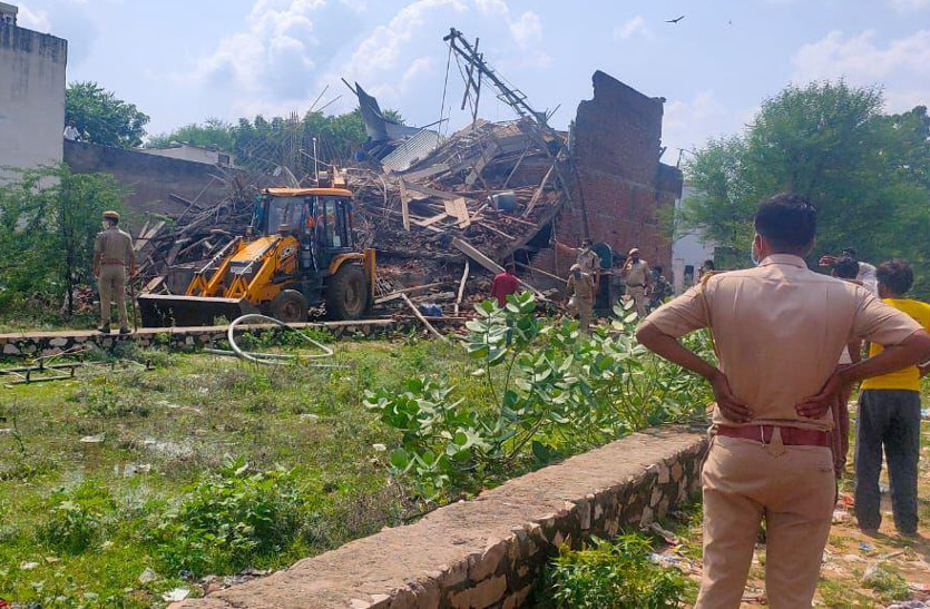 under construction house collapsed in muhana jaipur
