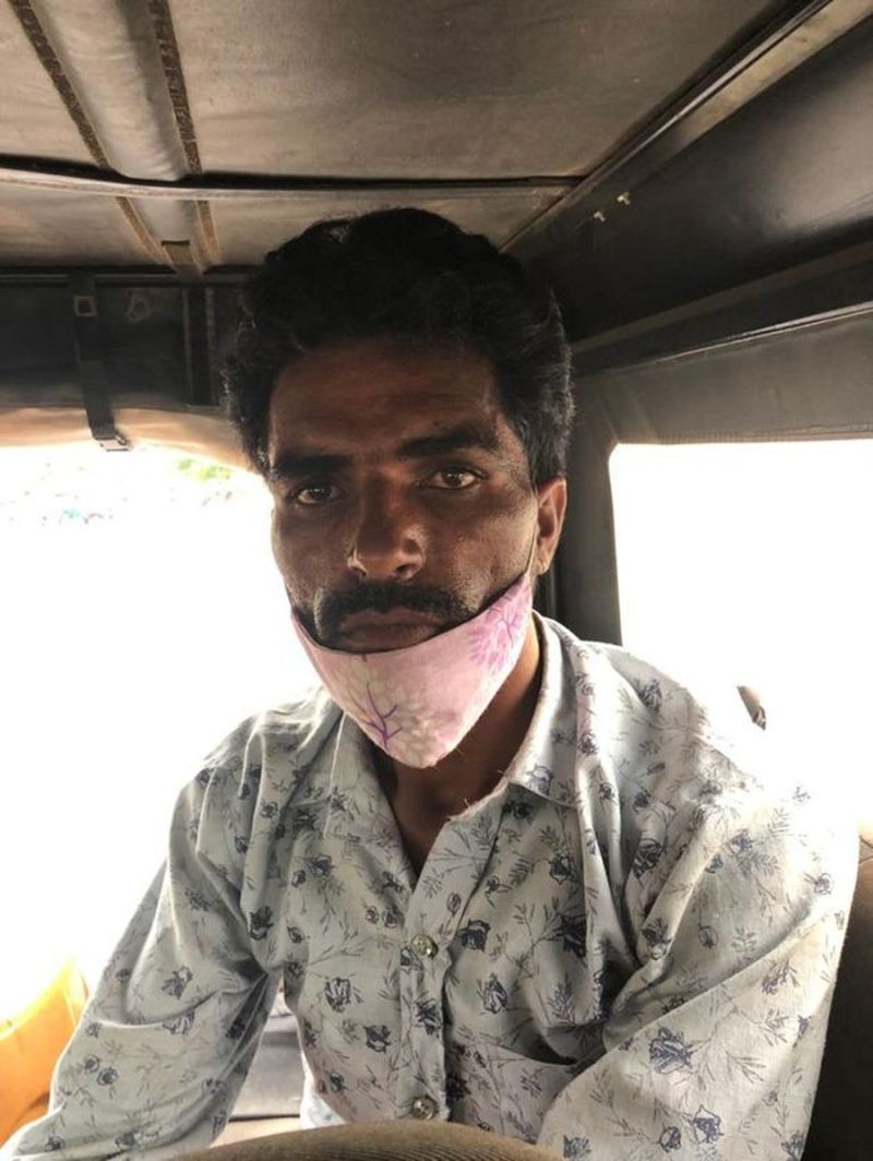 चालक की नौकरी न रही तो अफीम का कूरियर बना