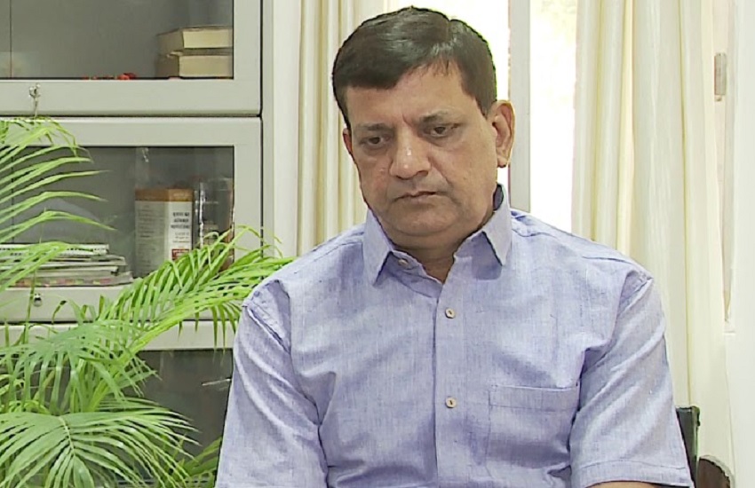 commissioner Jabalpur Maheshchandra