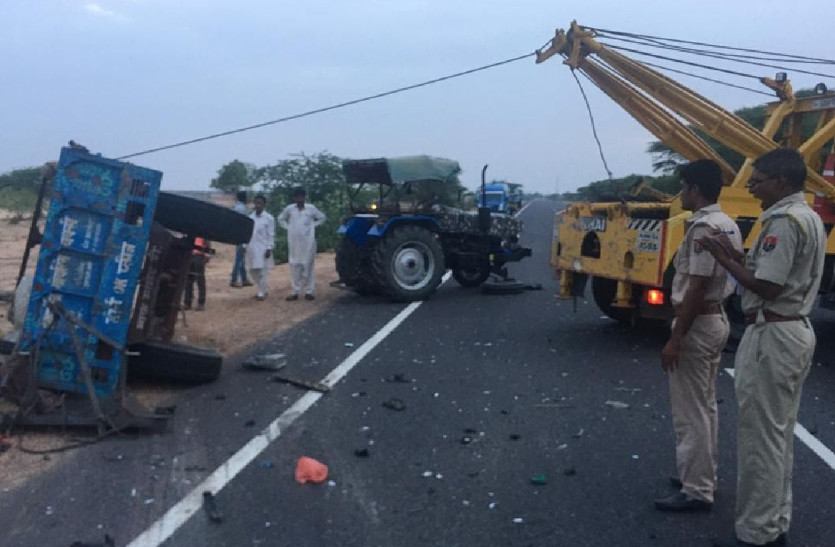 three died in road accident in jaisalmer