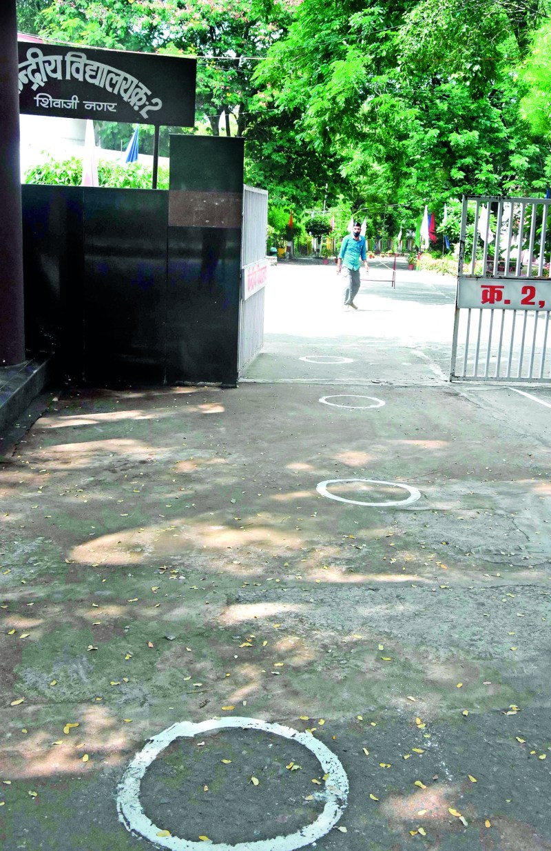 26 सेंटर बनाए, परीक्षार्थियों को बस से ले जाने के 15 स्पॉट तय