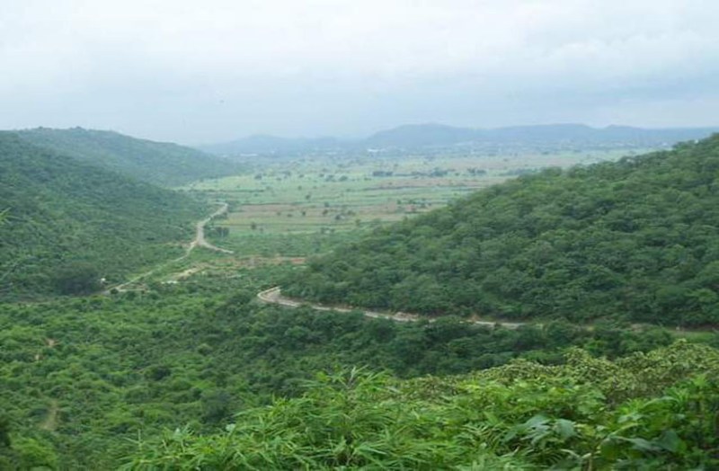 हिल स्टेशन सरीखे होगी देवांगना हवाई पट्टी पर विमानों की लैंडिंग, रोमांच व प्राकृतिक सौंदर्य का अद्भुत नज़ारा