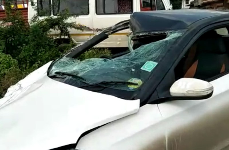 three died in road accident in abu road Sirohi