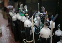 कोरोना संकट के बीच बढ़ी ऑक्सीजन की किल्लत, अचानक सिलेंडर के दाम हुए दोगुना, जानें नई कीमतें