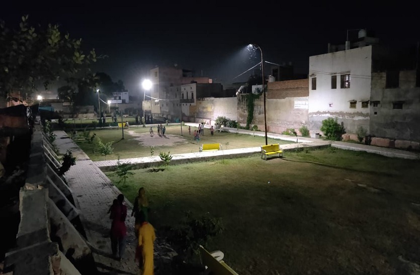 कोरोनाकाल में मिसाल बना युवाओं का हौंसला, आपदा को बनाया अवसर
