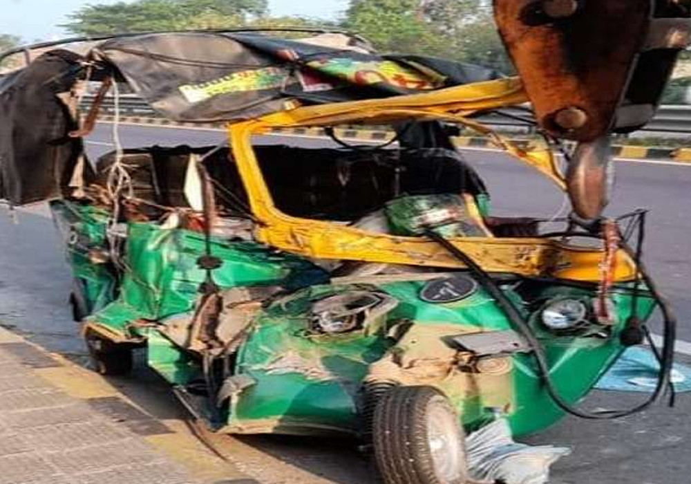 अयोध्या में टेम्पो को ट्रक ने मारी जोरदार टक्कर, चार की मौत, नौ जख्‍मी, सीएम योगी दुखी